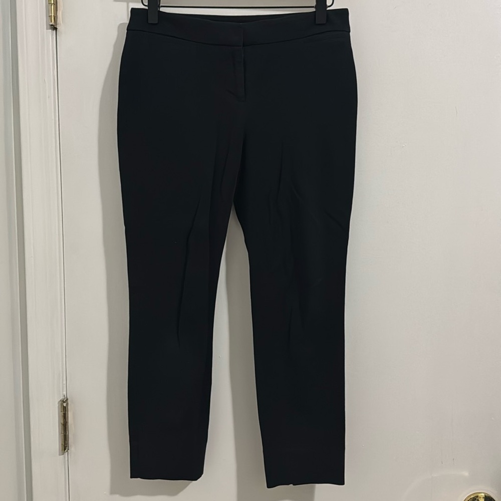 Black cropped pants